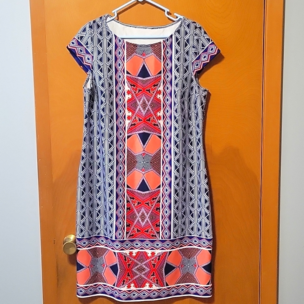 Scoopneck body con dress